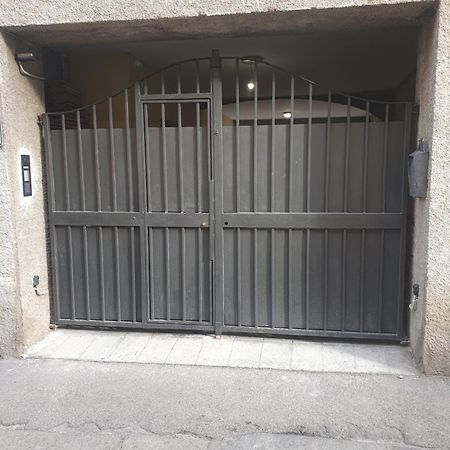 Una dimora intera senza cucina con parcheggio interno Livorno Esterno foto